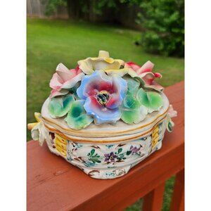 VINTAGE M&R CAPODIMONTE COVERED DISH OVAL FLORAL HAND PAINTED MADE ITALY Sign‎